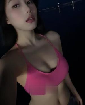 兼职御姐逼紧嫩滑还喷水