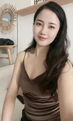 南山丰满小美