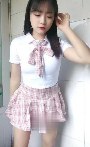 主动骚妹妹敏敏三点粉嫩水灵灵