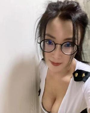 可口爆少妇妖姬