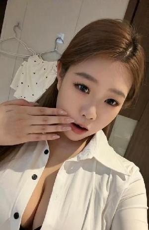 大D奶晓玥