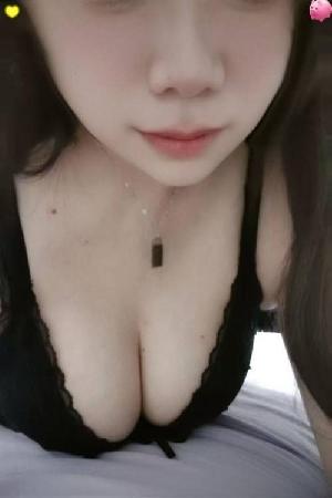 新建大奶风骚少妇