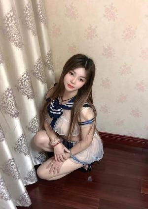 双飞少妇昭昭彩彩