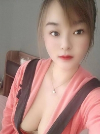 洪山大胸性感妹子