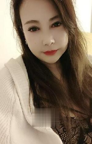 角色扮演大胸熟女