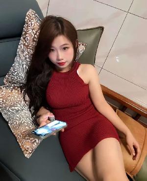 会喷水小姐姐