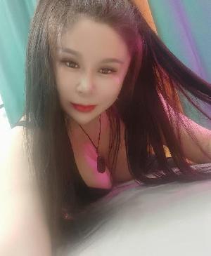 妖艳骚妇