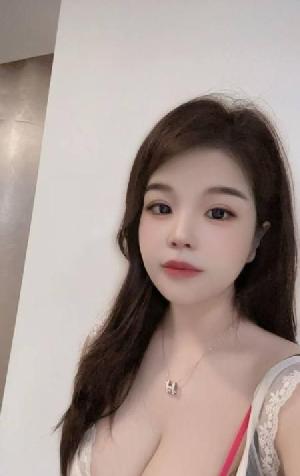 海珠性感大胸颜值妹子