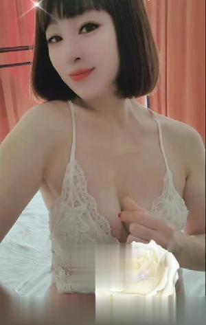 肤白性感玉环老师