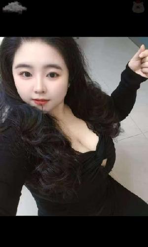 南山肥臀乳神露露