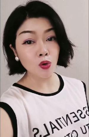 大胸熟女