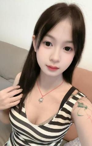 江岸零零后可爱小妹