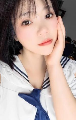 短发制服性感美女