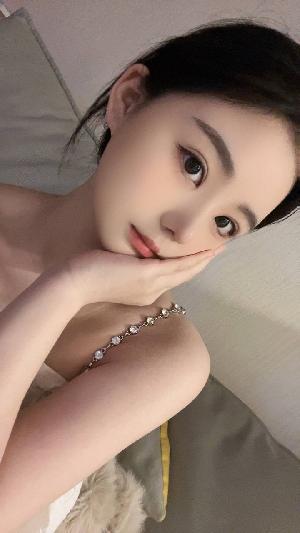 洪山区兼职妹子巨乳炮弹顶的骚叫不停