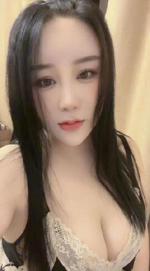 二刷大胸瑜伽苹果姐姐