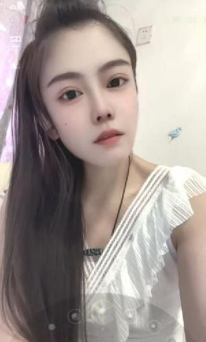 绽放的菊花御姐