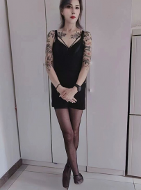 苗条美女少妇