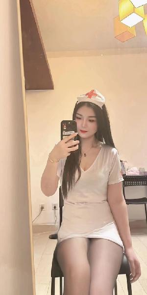 黑丝骚女薇薇