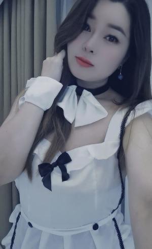 丰满风韵犹存的小雅