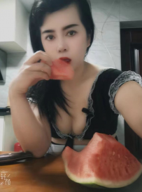 粉鲍鱼西瓜妹
