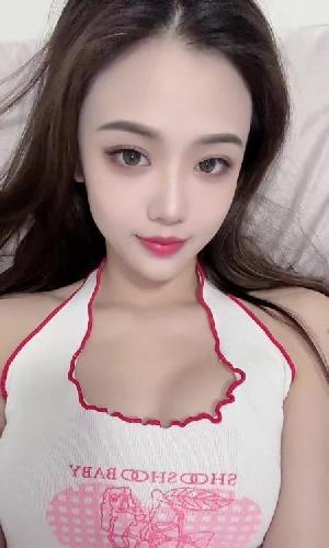 肤白貌美软妹子