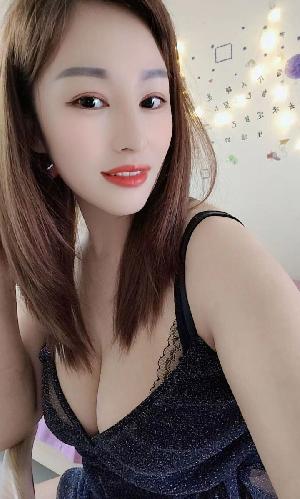 兼职小骚妹三点粉身材很棒