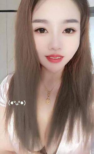 巨乳少妇很骚