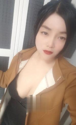 金水丰满少妇