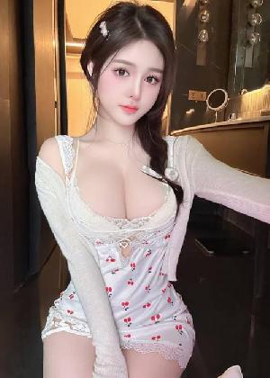 奶子很大很白很软边干边摸