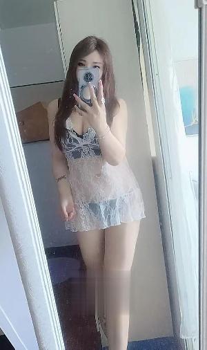极品白皙小美女让我虚脱了