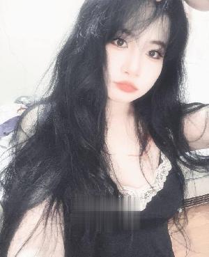 胸大服务还行的轻熟女