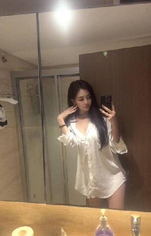 海珠巨乳媚娘