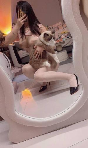 济南肤白粉嫩小妹妹