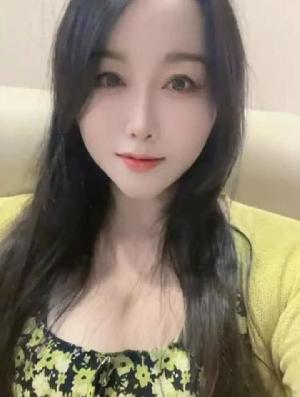 性感姐姐口舔多水