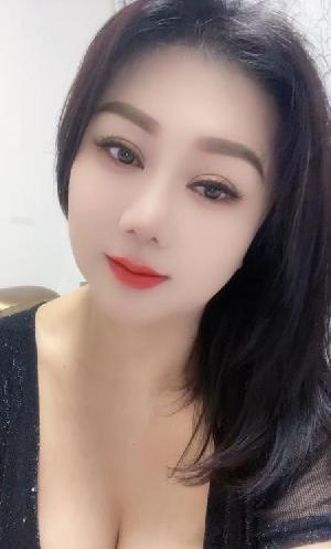 【贵阳】花果园C杯臀推少妇