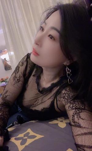 越秀丹妮少妇