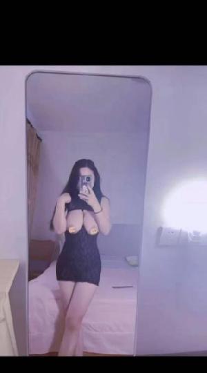 光谷巨乳琦琦