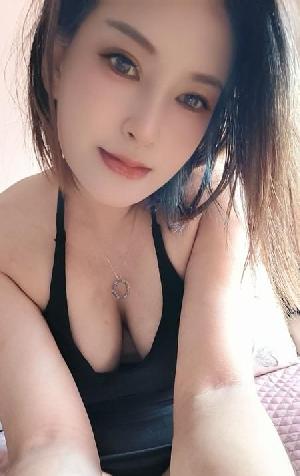 爆艹长腿骚姐姐