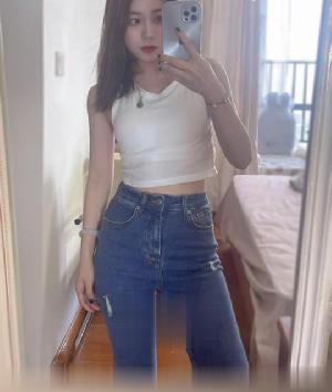 妹妹身材丰满爆菊后入服务真棒
