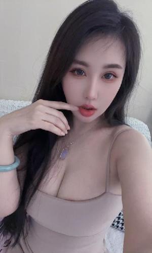 风韵大胸月亮
