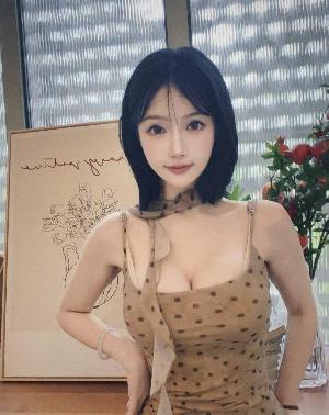 粉嫩大波颜值女友UU