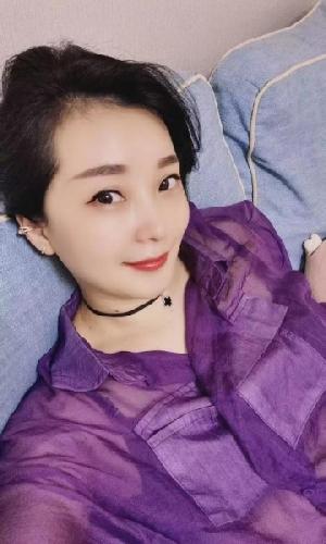 市中心服务控婉柔