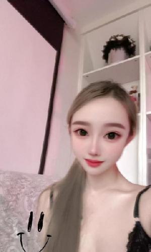 三通肥臀美少妇