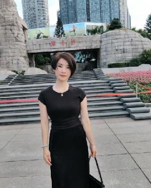苗条少妇娜娜