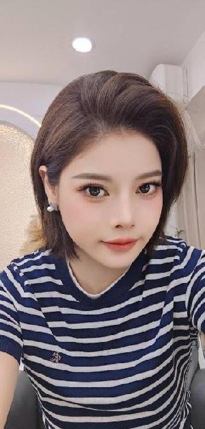 耐看服务好大胸妹子