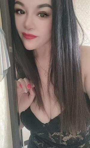 冰火双吻熟女