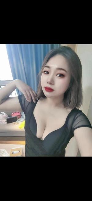 汉峪金谷美女