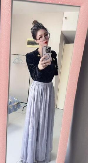 铁西眼镜反差少妇