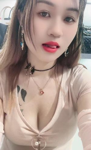 大胸欲女柔柔教师