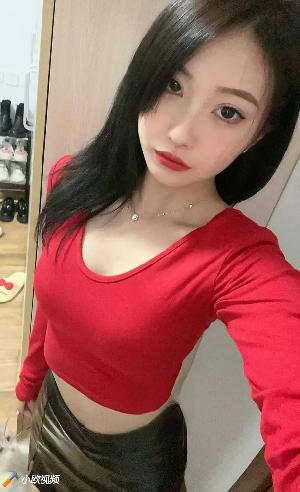 粉嫩长腿黑丝小姐姐兼职